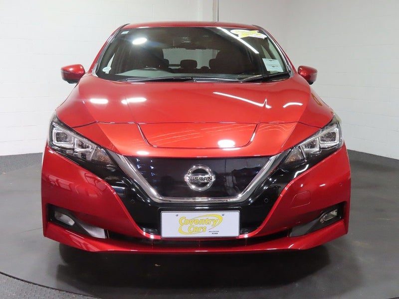 2018 Nissan Leaf 40G 40kWh EV, photo 2