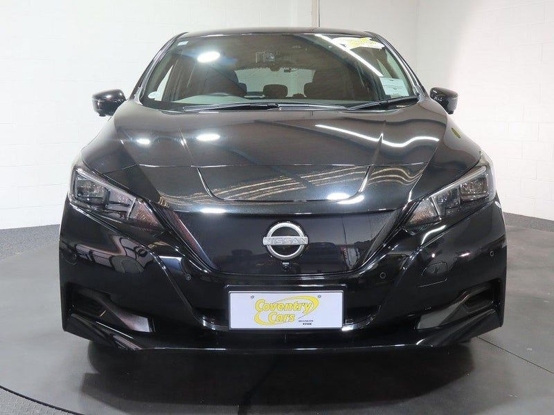 2023 Nissan Leaf 40X V 40kWh EV, photo 2