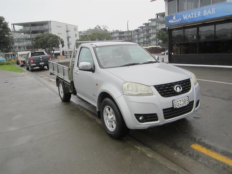 2012 GWM V240 2.4 Petrol Manual Low Kms