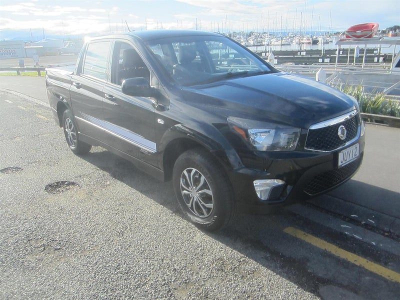 2016 SsangYong Actyon 2.3 Petrol 5 Speed Maual