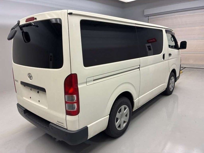 2023 Toyota Hiace DX 5 Door, photo 2