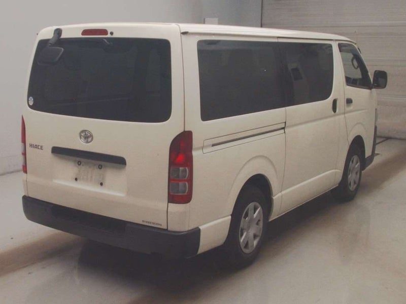 2022 Toyota Hiace DX 5 Door, photo 2