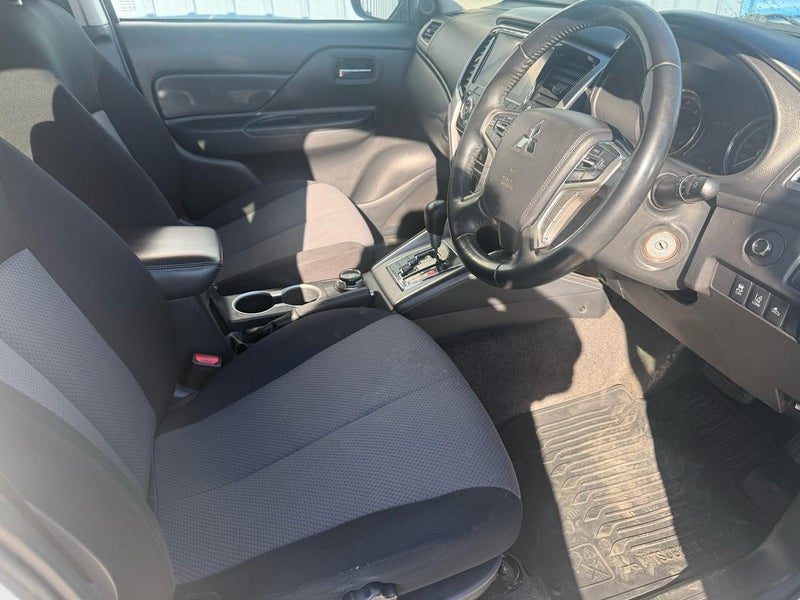 2020 Mitsubishi Triton DC GLXR 6AT 2.4D/4WD, photo 2