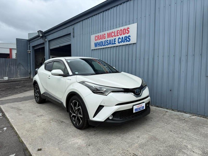 2017 Toyota C-HR G, main photo