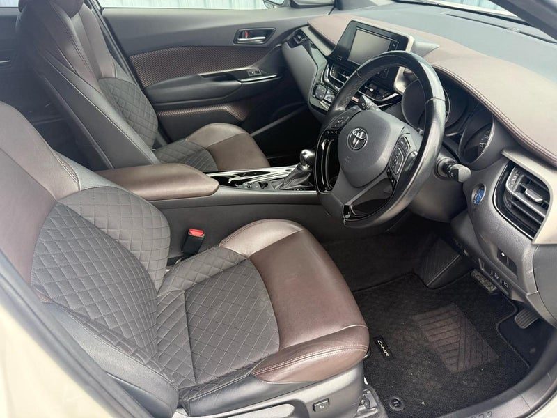 2017 Toyota C-HR G, photo 2
