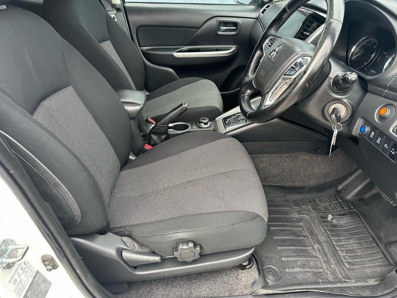 2023 Mitsubishi Triton DC GLXR 6AT 2.4D/4WD, photo 2
