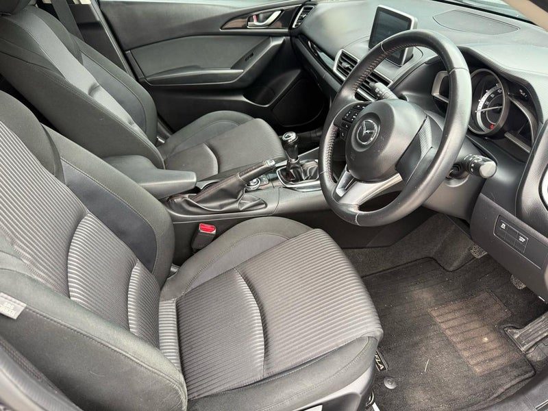 2014 Mazda Axela 15S - 6sp Manual, photo 2