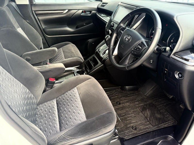 2016 Toyota Vellfire 2.5Z, photo 2