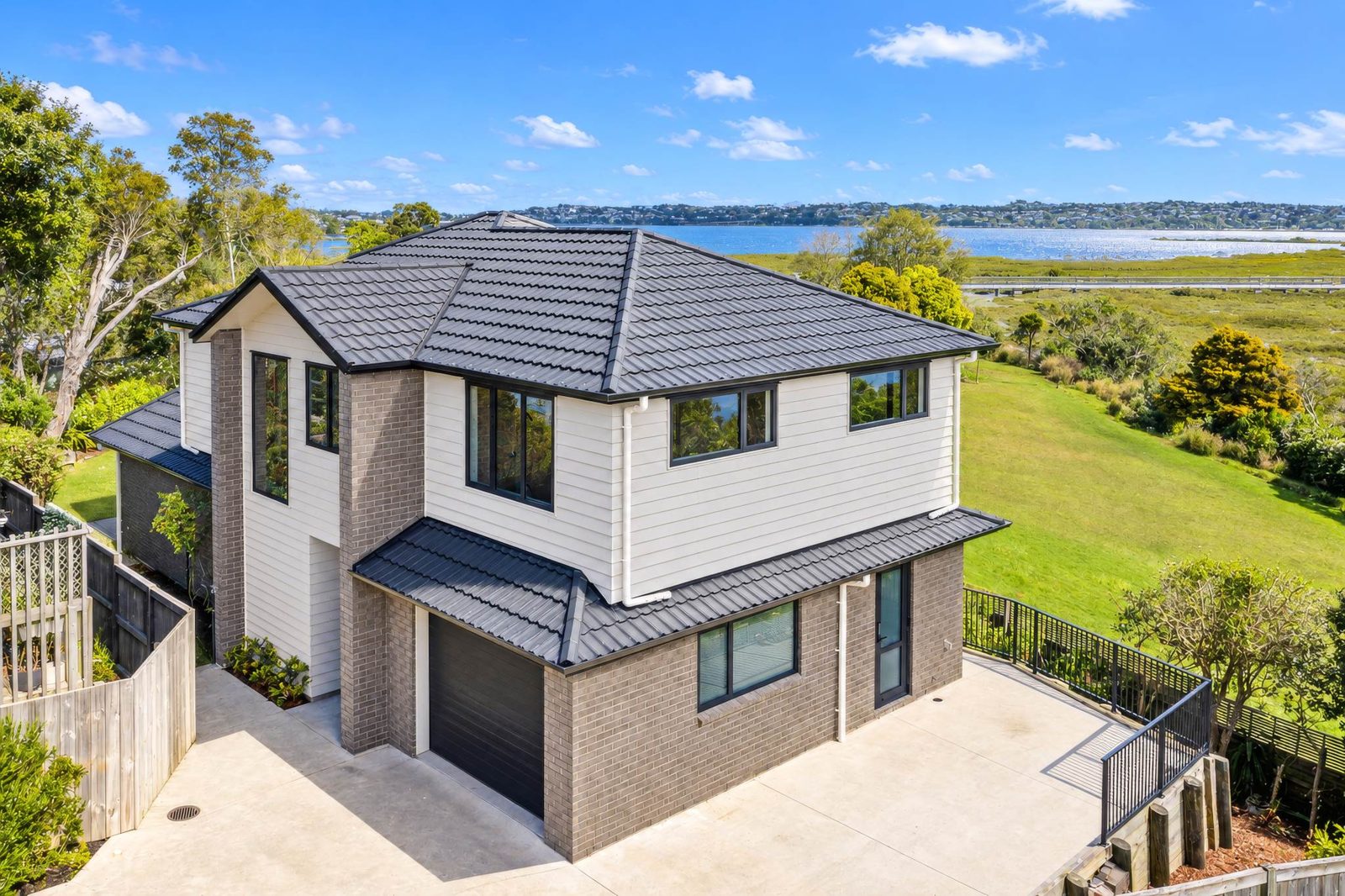 50a Philomel Crescent, Bayswater