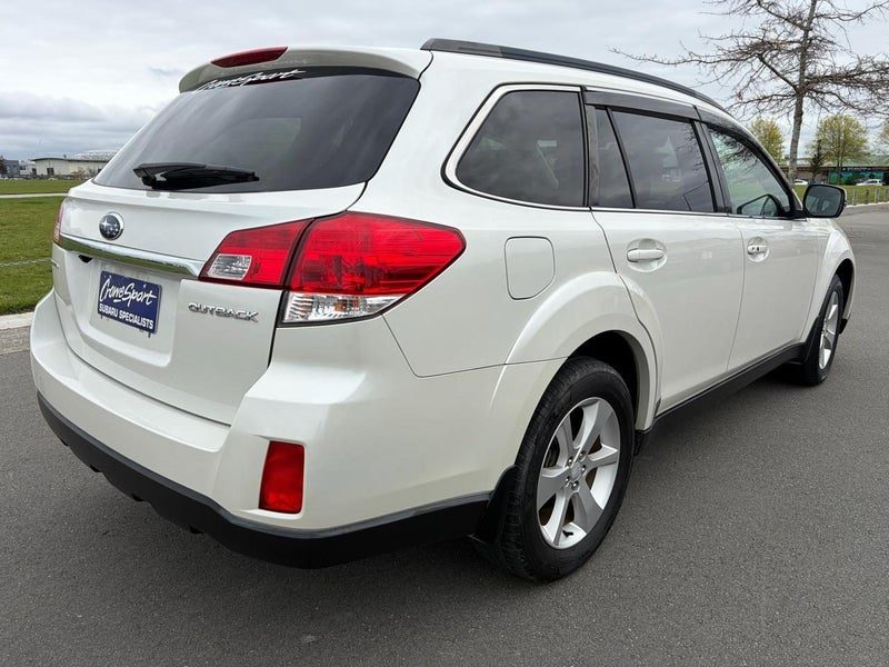 2013 Subaru Outback EyeSight, Leather, photo 3