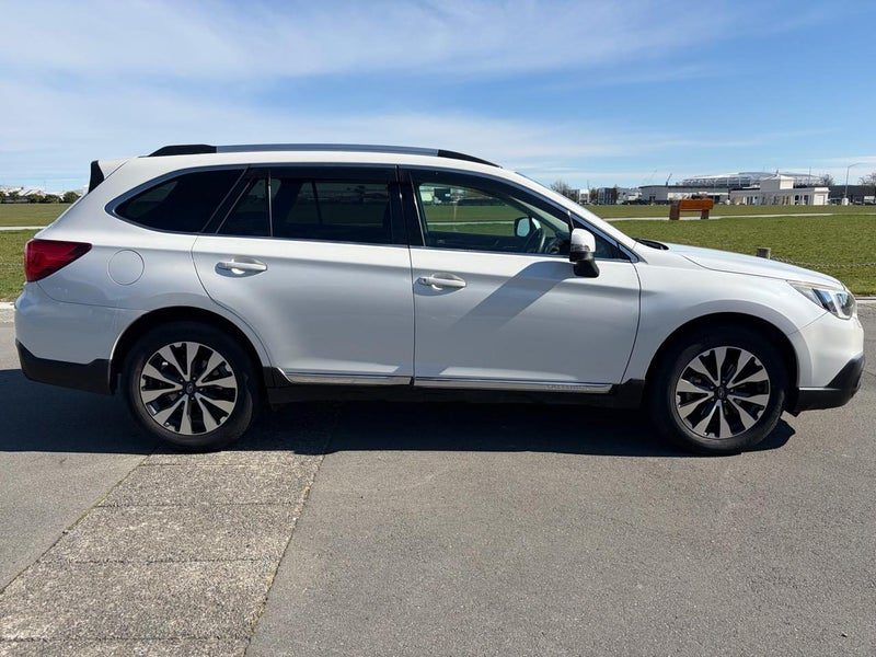 2015 Subaru Outback Leather, EyeSight, photo 2
