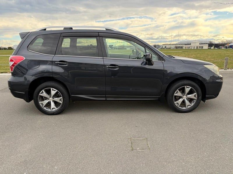 2014 Subaru Forester EyeSight, AWD, photo 2