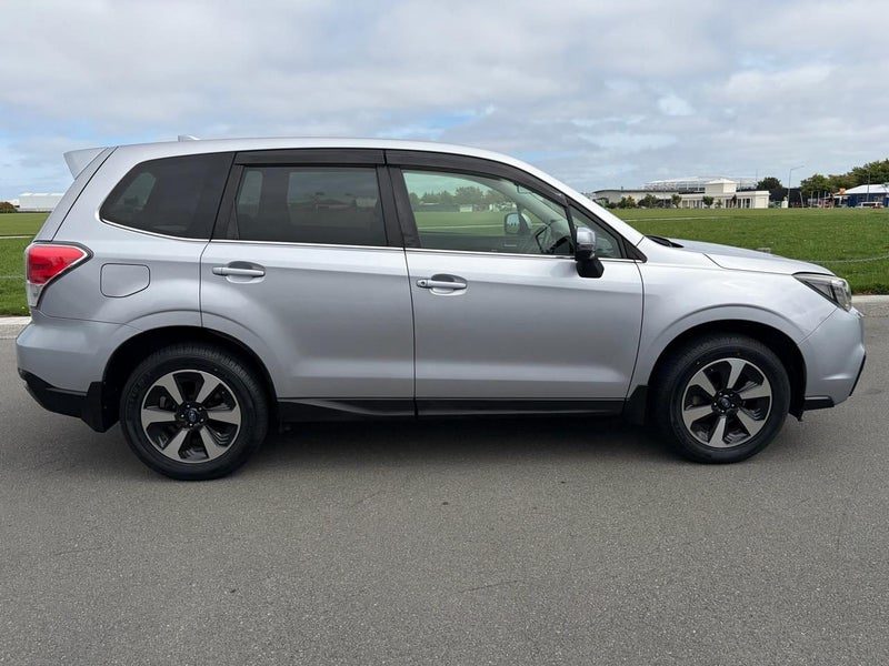 2016 Subaru Forester 6-Speed Manual!, photo 2