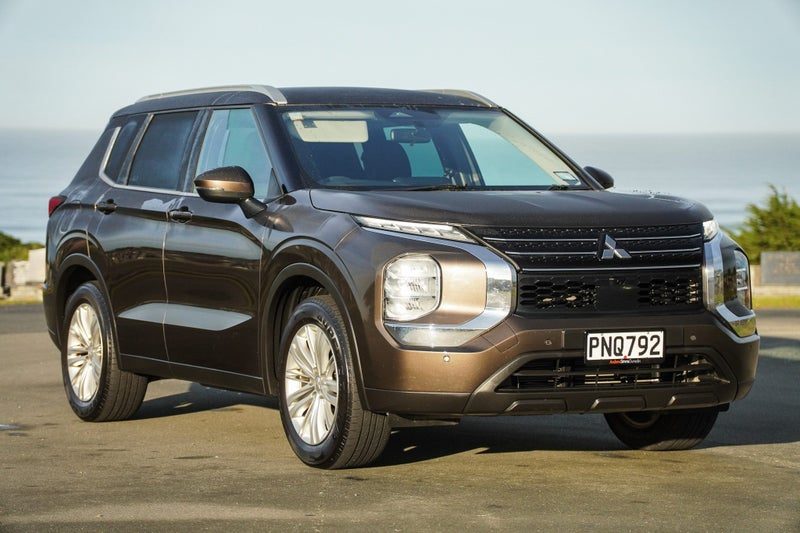2022 Mitsubishi Outlander LS 2.5 4x4 auto