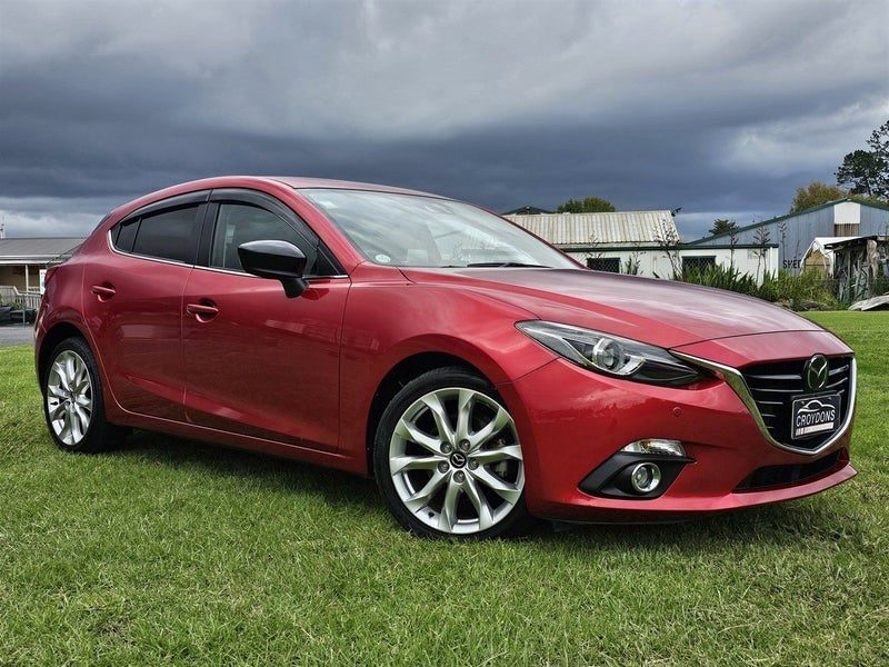 2016 Mazda Axela