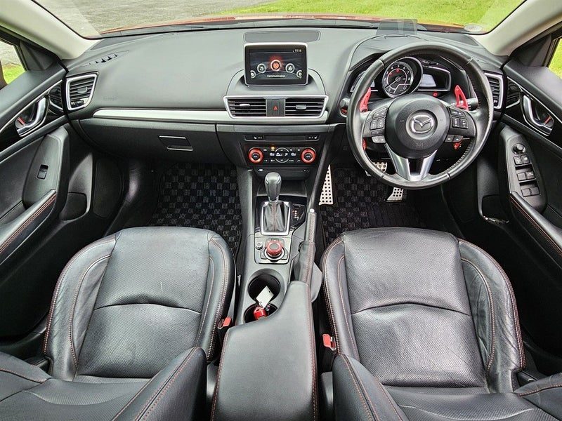 2016 Mazda Axela, photo 3