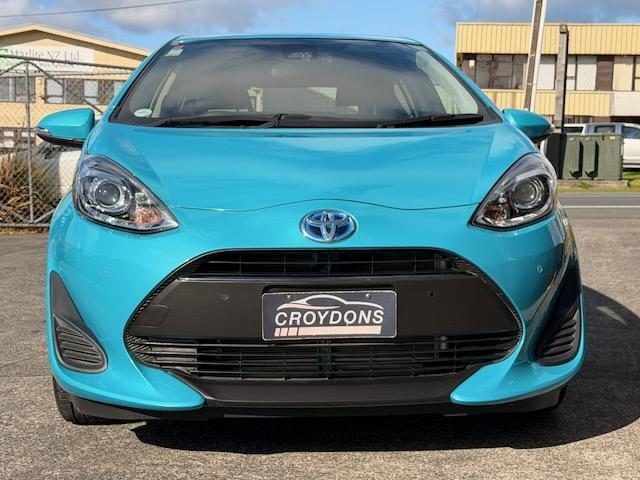 2019 Toyota Aqua, photo 2
