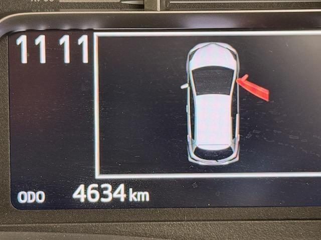 2016 Toyota Vitz, photo 2