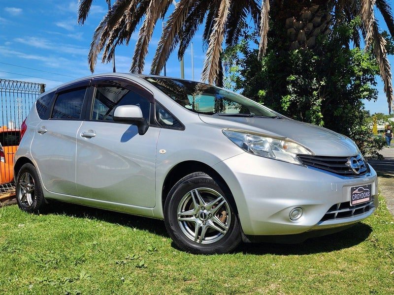 2014 Nissan Note X 5-Door Hatchback