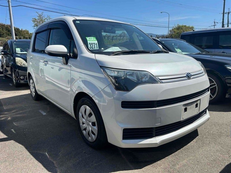 2015 Toyota Spade F
