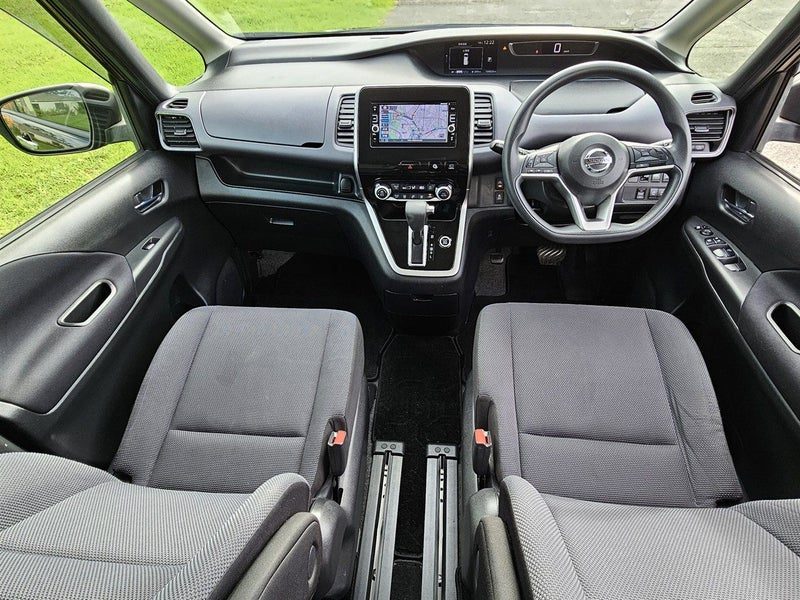 2016 Nissan Serena, photo 3