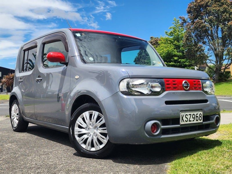 2012 Nissan Cube 15S 5-Door Wagon, photo 2