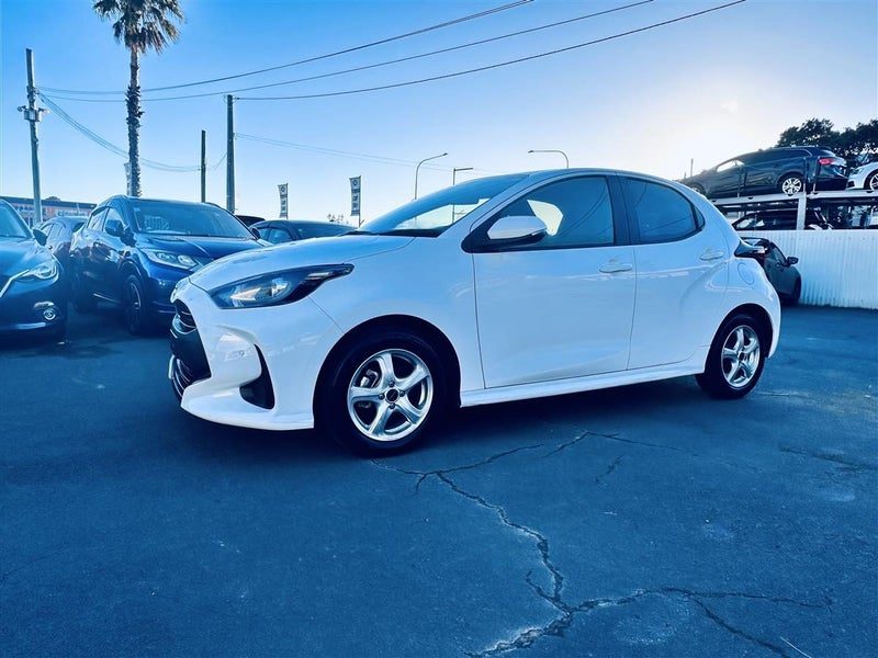 2021 Toyota Yaris Hybrid, photo 3