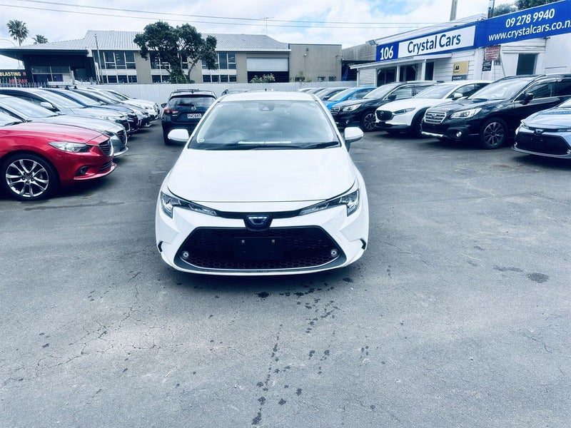 2021 Toyota Corolla Touring, photo 2