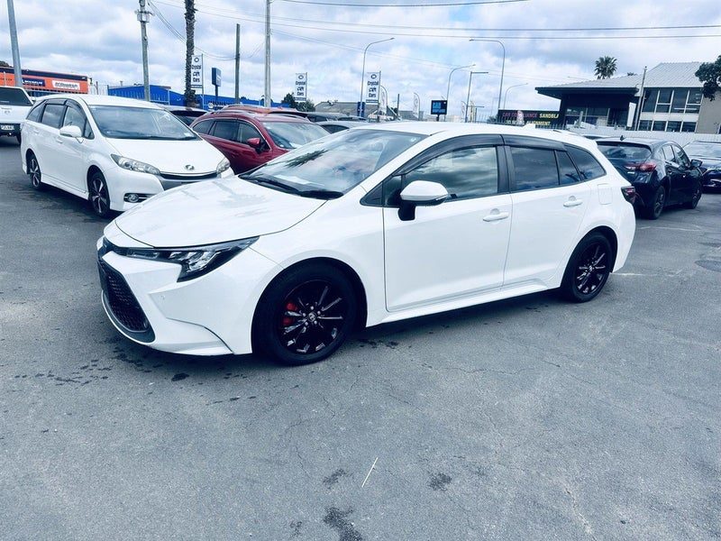 2021 Toyota Corolla Touring, photo 3
