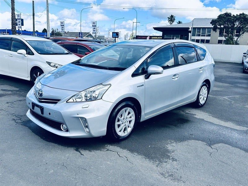 2014 Toyota Prius ALPHA G HYBRID LOW KMS 7 SEATER, photo 3