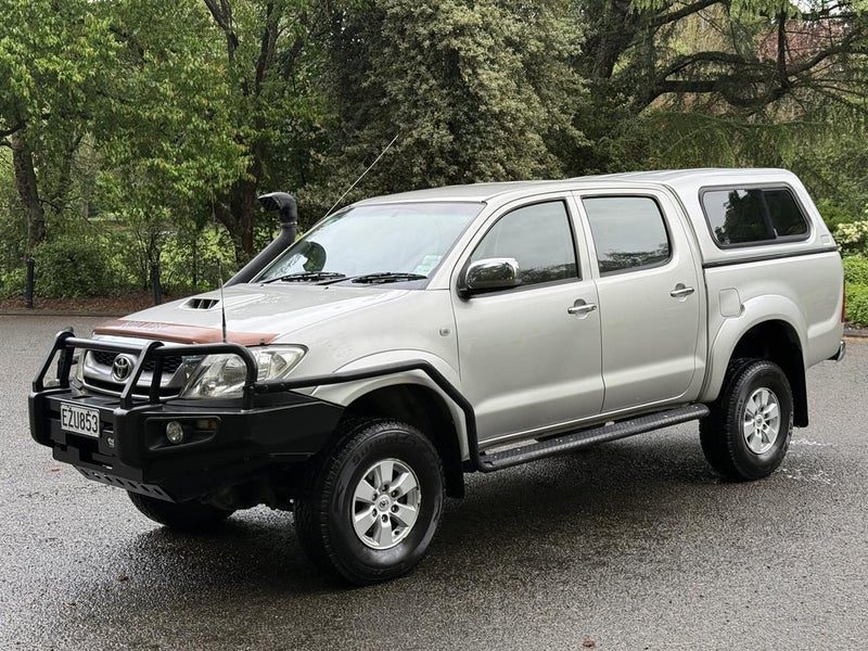 2009 Toyota Hilux SR5 4WD, photo 2