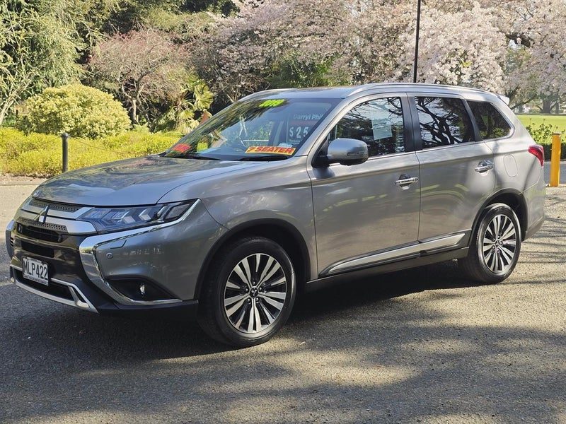 2019 Mitsubishi Outlander VRX, photo 2
