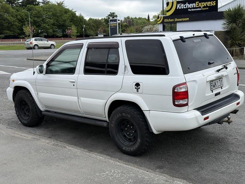 1999 Nissan Terrano, photo 3