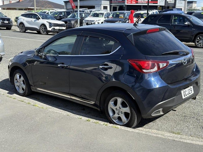 2014 Mazda Demio, photo 3