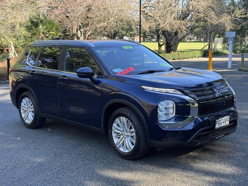 2022 Mitsubishi Outlander LS 4WD, main photo