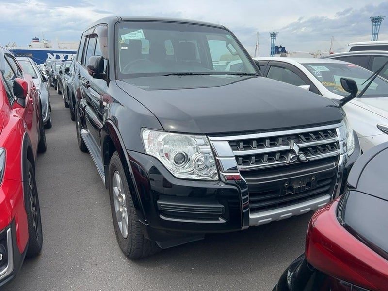 2015 Mitsubishi Pajero, main photo