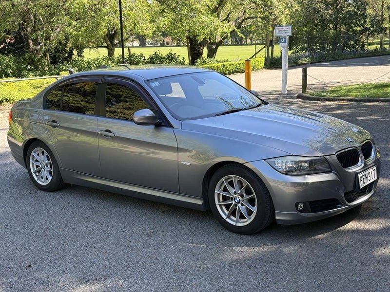 2010 BMW 320i