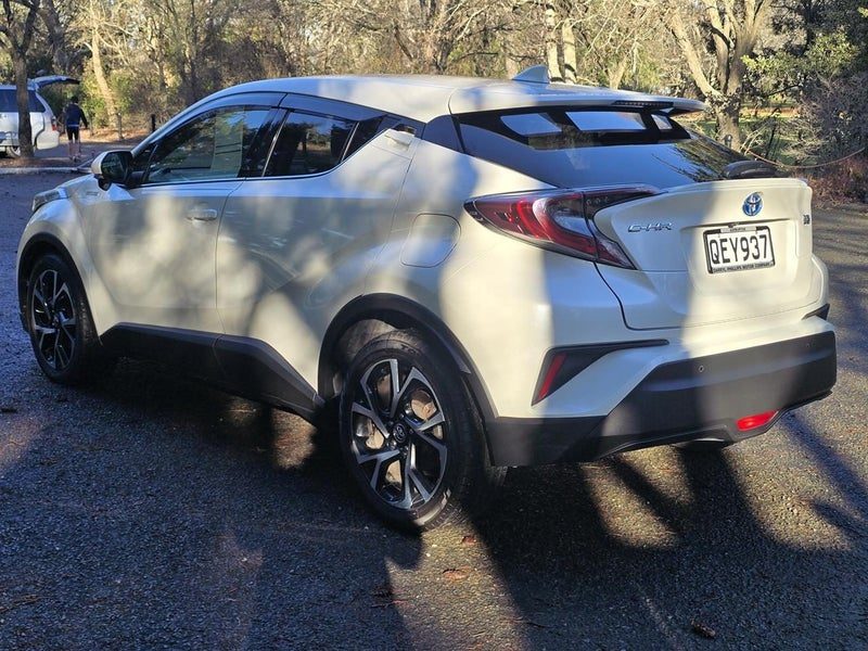 2017 Toyota C-HR, photo 3