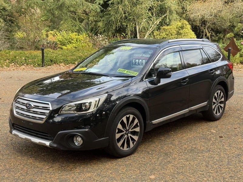 2016 Subaru Outback LIMITED, photo 2