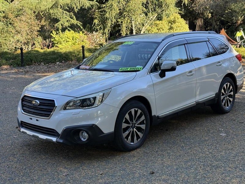 2015 Subaru Outback LIMITED, photo 2