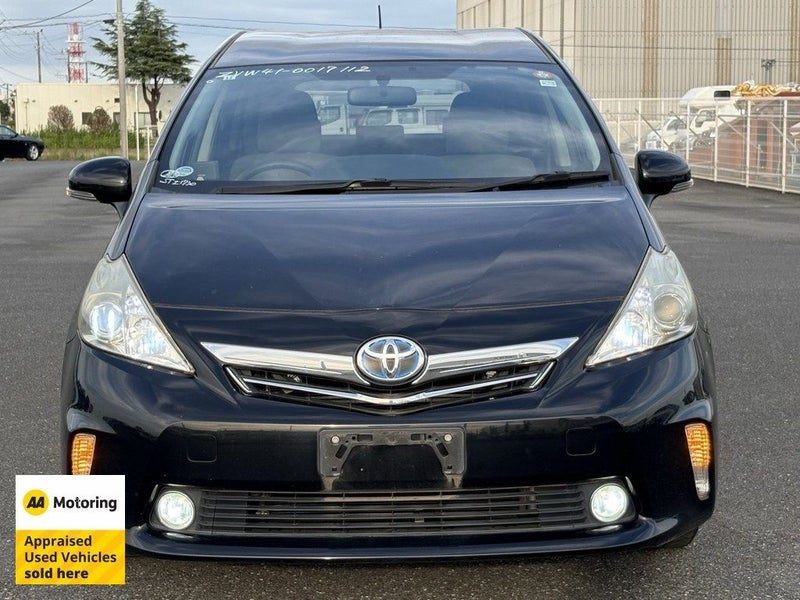 2014 Toyota Prius Alpha Wagon, photo 2