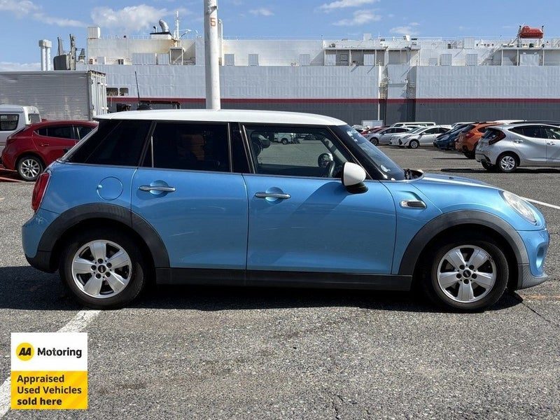 2015 MINI Cooper Low 61,000kms, photo 3