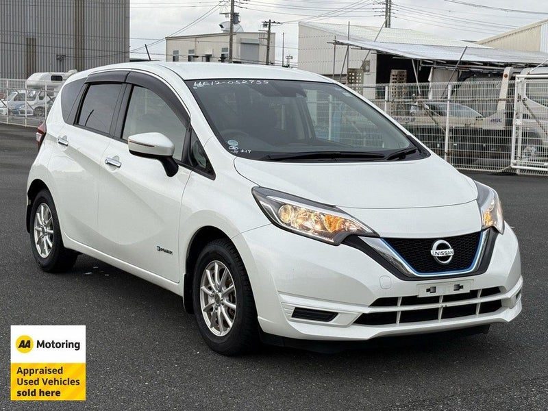 2017 Nissan Note E-Power / Safety Package