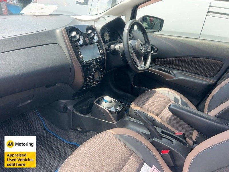 2017 Nissan Note E-Power / Safety Package, photo 2