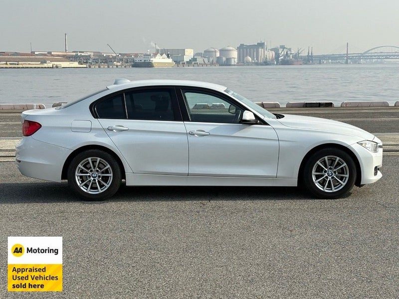 2014 BMW 320i Low 41,000kms / Cruise, photo 3