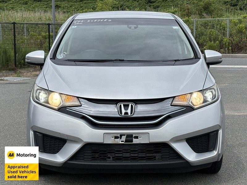 2014 Honda Fit Hybrid, photo 2