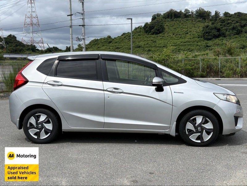 2014 Honda Fit Hybrid, photo 3