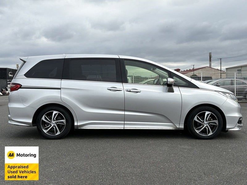 2016 Honda Odyssey Absolute / Honda Sensing, photo 3