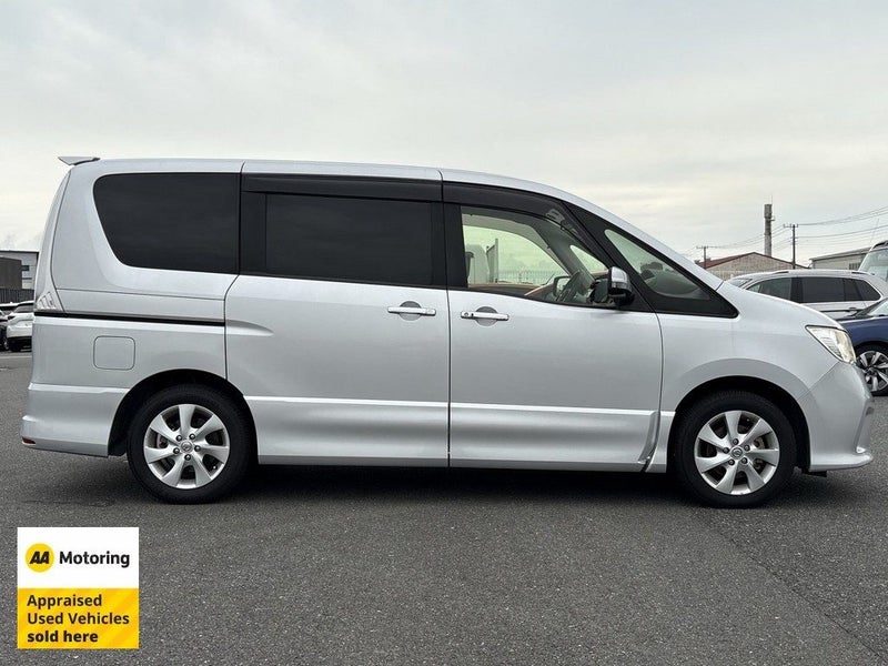 2012 Nissan Serena Highway Star / Cruise, photo 3