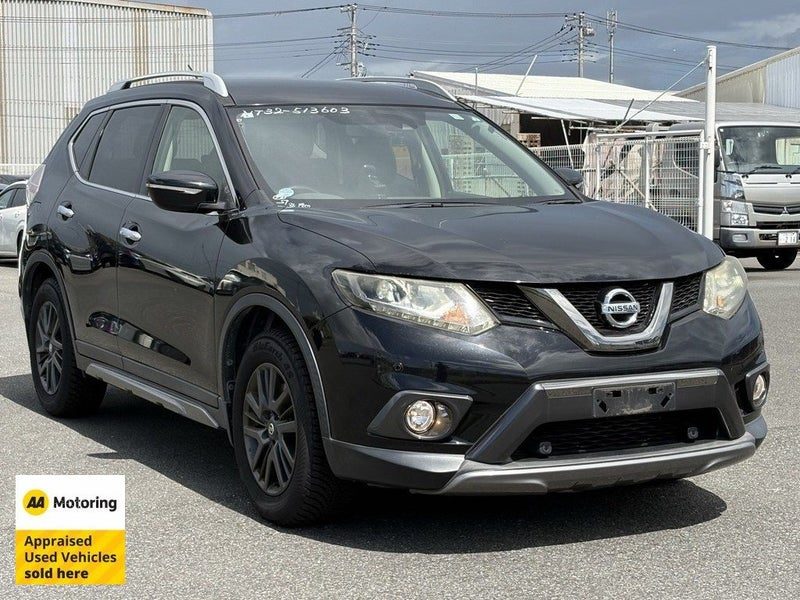 2015 Nissan X-Trail 4WD / Black Extremer Model